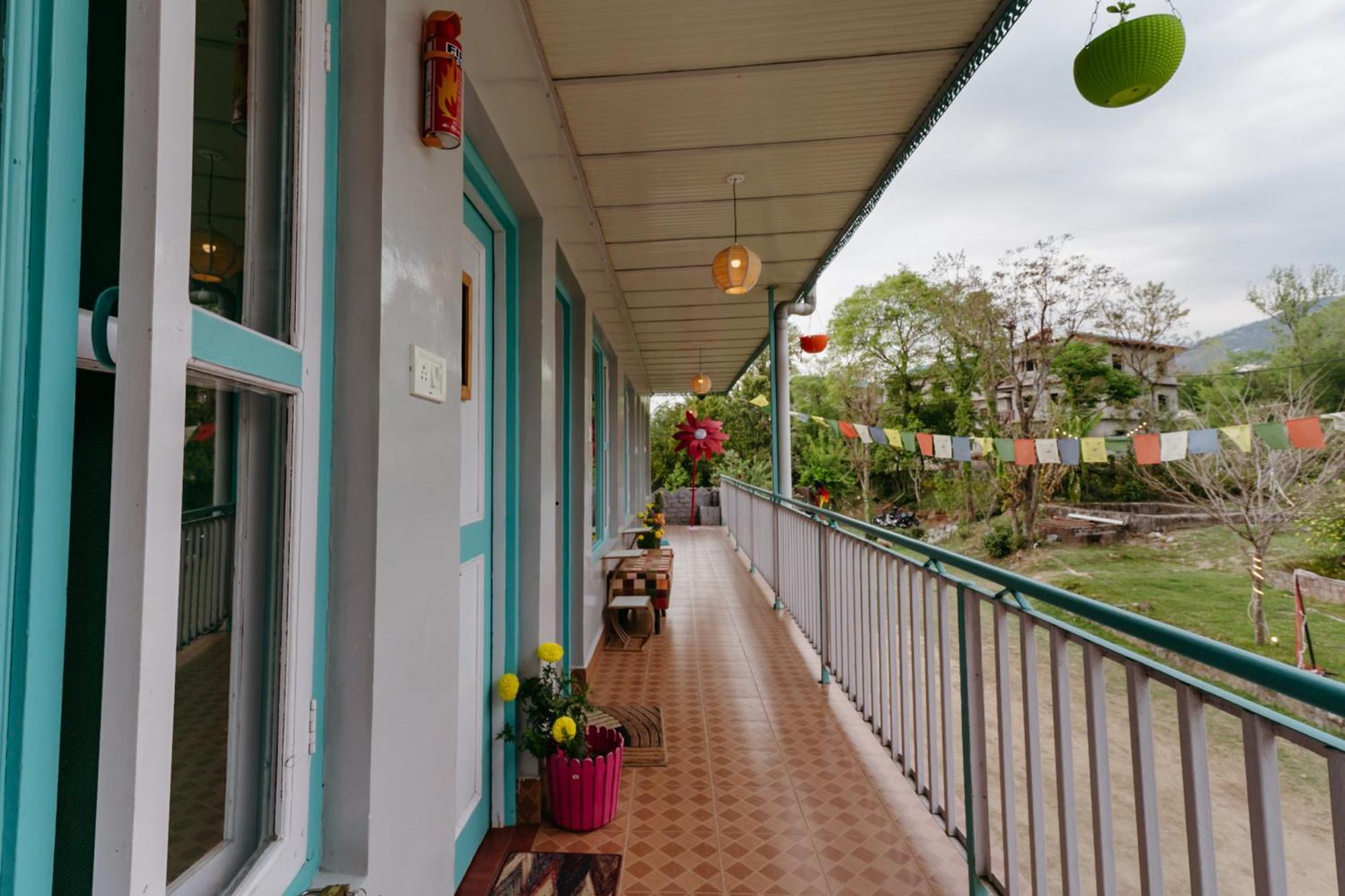 The Hood Otel Bīr Dış mekan fotoğraf